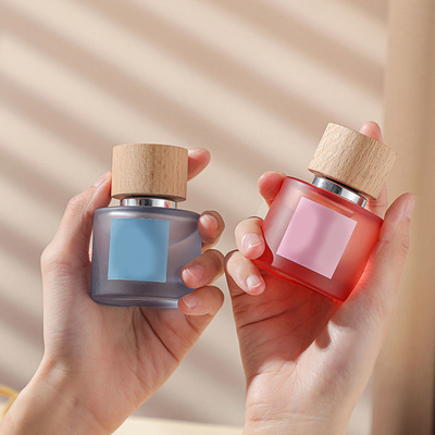 Beli Tutup Parfum Kayu OEM Tekstur Jelas Dengan Sentuhan Tangan Yang Baik online manufacture