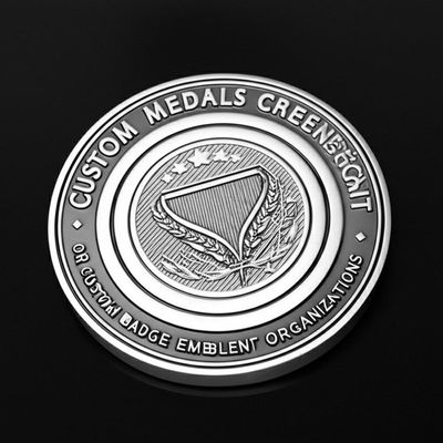 Beli Custom Medals and Badges with 2mm Thickness, 7-10 Business Days Production, and Letterpress Printing for Non-Profit Organizations online manufacture