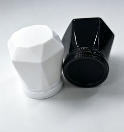 Beli Tutup Parfum Zamak Berlian dengan Desain Geometris Multi-Faset dan Finishing yang Dapat Disesuaikan pembuatan online