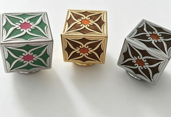Beli Maroko Star Enamel Zamak Perfume Cap - Mewah Multi-warna pembuatan online