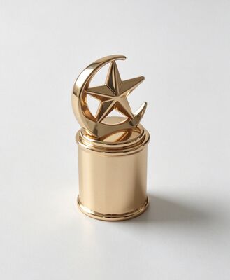 Beli Crescent & Star Zamak Perfume Cap - Finish Emas Mewah pembuatan online