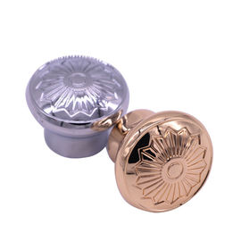 Beli 26 * 32 Emas Parfum Botol Zinc Alloy Top Magnetic / Zamak Die Casting online manufacture