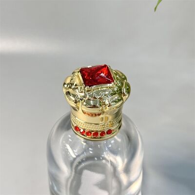 Pabrik Crystal Zinc Alloy Metal Perfume Bottle Cap PP Plastik Crown Tipe Perfume Bottle Lid untuk kemasan yang nyaman