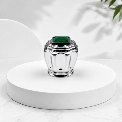 Pabrik Custom Logo Mirror Perak Bergelombang Bertingkat Zamac Perfume Cap Gloss Zinc Alloy Wave Layer Lid Dengan Square Emerald Crystal Kompatibel FEA15 50ml Vertikal Rib Glass Perfume Bottles