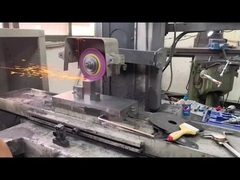 Pabrik tutup parfum paduan seng profesional, kustomisasi cetakan sedang berlangsung